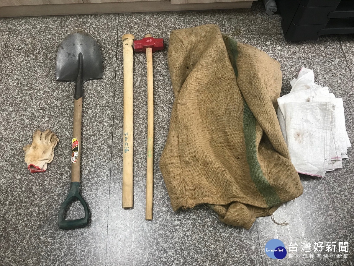 嫌犯作案工具均在其住處起出。(南投分局提供)