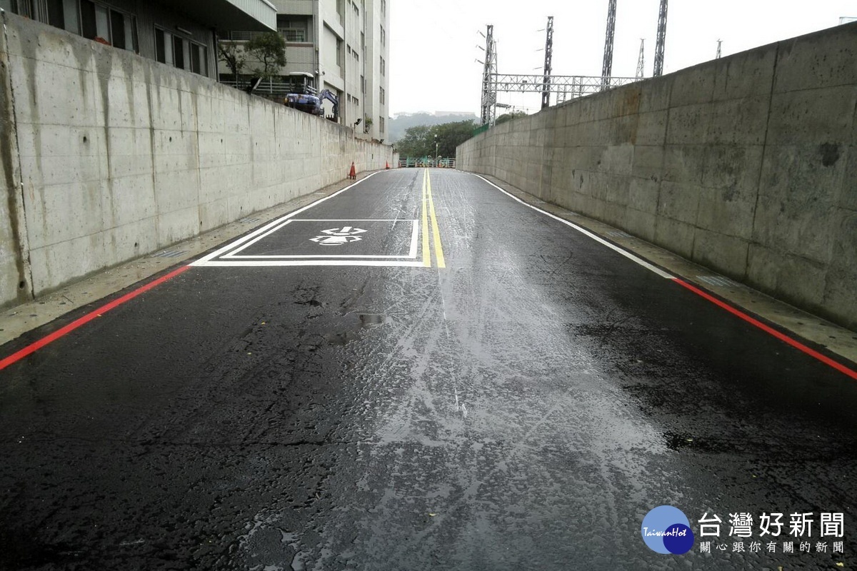 「平鎮區南豐路工業段道路拓寬工程」部分施工細節未臻完善，將將在改善完畢後開放通車。