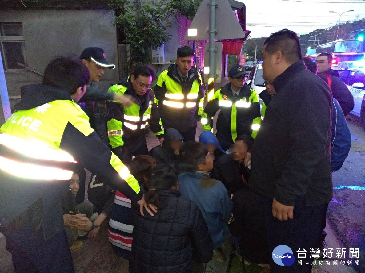 龜山分局大埔派出所所長吳明彰表示逃逸外籍移工嚴重影響國家安全、國人工作權,請民眾發現不法踴躍檢舉
