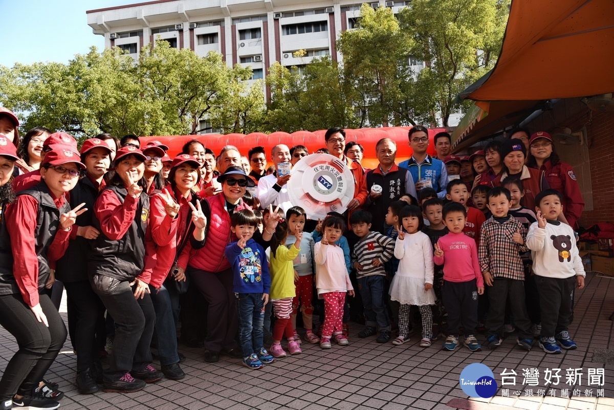 中興幼兒園幼童過了充實的119節日。