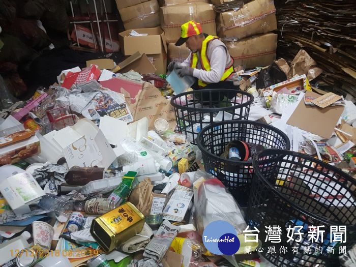農曆年前大量資收物回工作