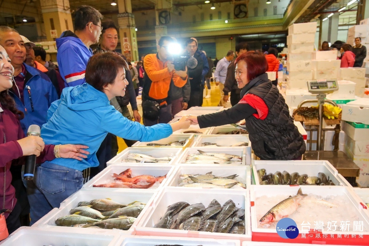 盧秀燕視察台中魚市場