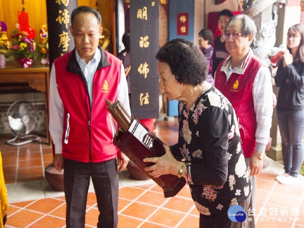 清水岩寺抽出上上籤國運籤 國家運勢在今年順利