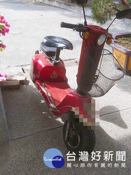 北辰所警員林欣俞巡邏時巧遇無助老婦,熱心協助老婦人平安返家,家屬深表肯定及讚許。