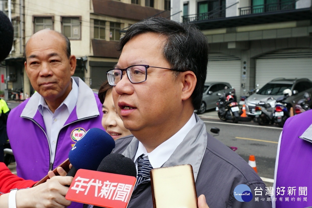 對於華航罷工事件,桃園市長鄭文燦表示,罷工的社會成本非常高,這是寶貴的一課,也付出了沉痛的代價。