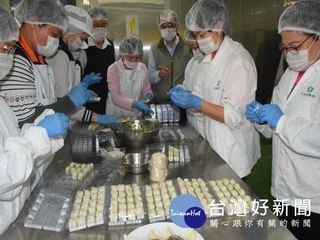 促銷在地青蔥　大安農會志工包5萬粒青蔥豬肉水餃2/25開賣 台灣好新聞 第1張