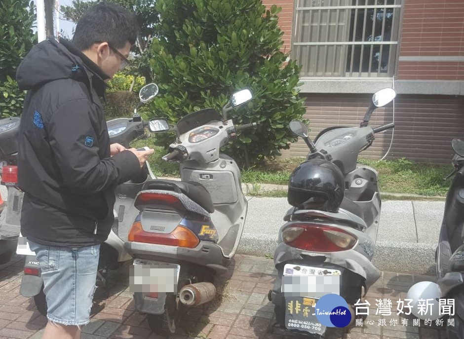 青埔派出所替代役唐柏盛,尋獲數十部失竊機車,真是小兵立大功。
