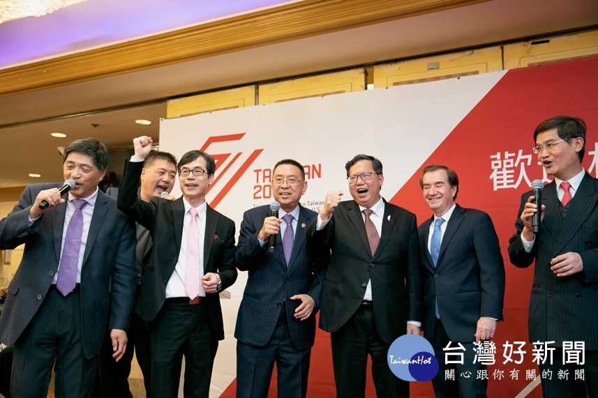 鄭市長出席南加州全僑洛杉磯餐會,希望透過參與僑界活動,與僑界有更緊密連結和交流。