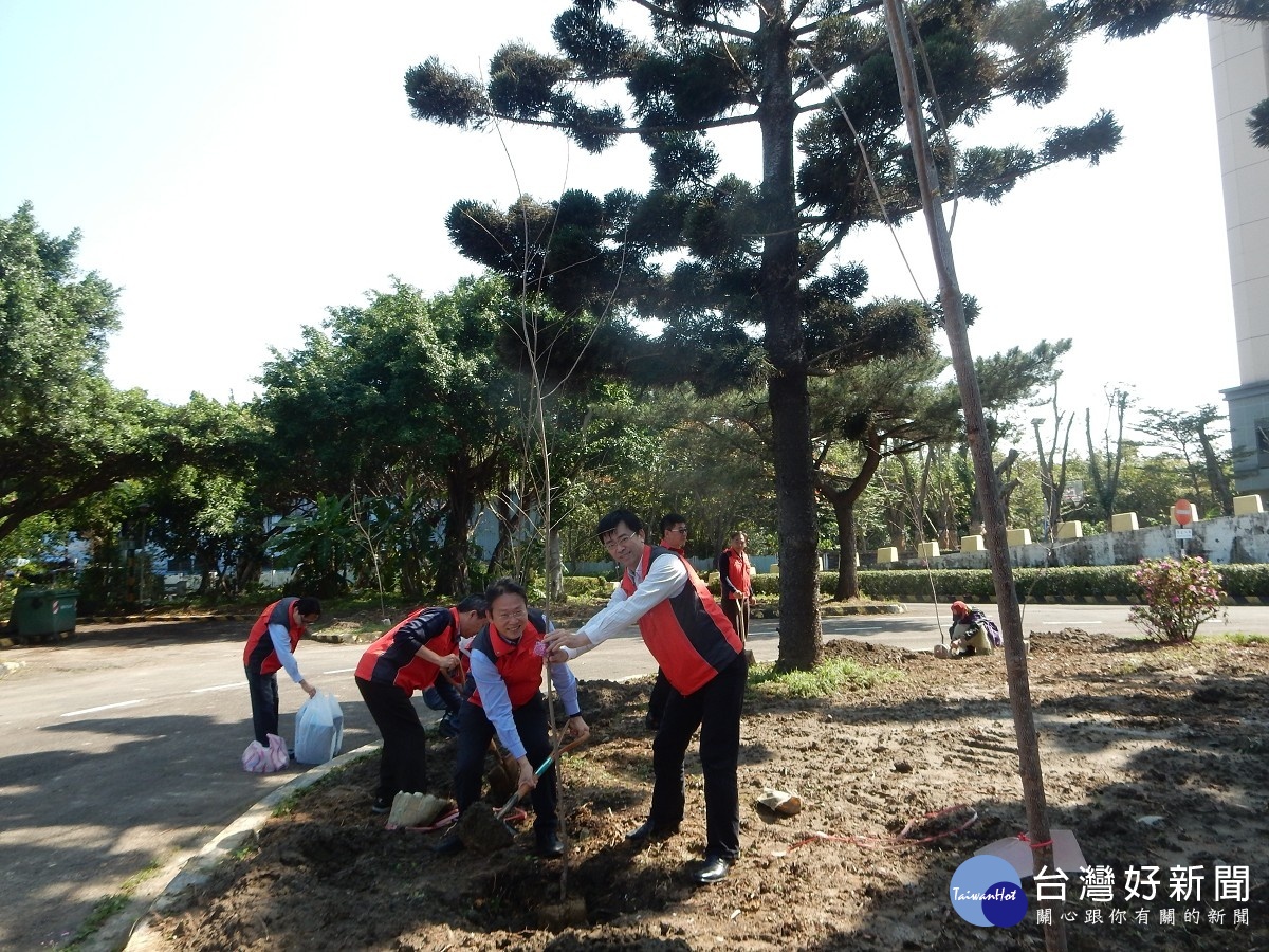 響應植樹減碳救地球　臺北區監理所辦理捐發票送樹苗 台灣好新聞 第3張