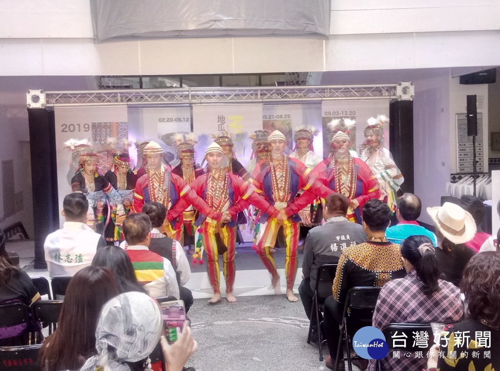 鄭文燦參加地瓜路徑,當深度成為實驗開展記者會時,對於賴清德投入黨內登記,他表示一定要團結