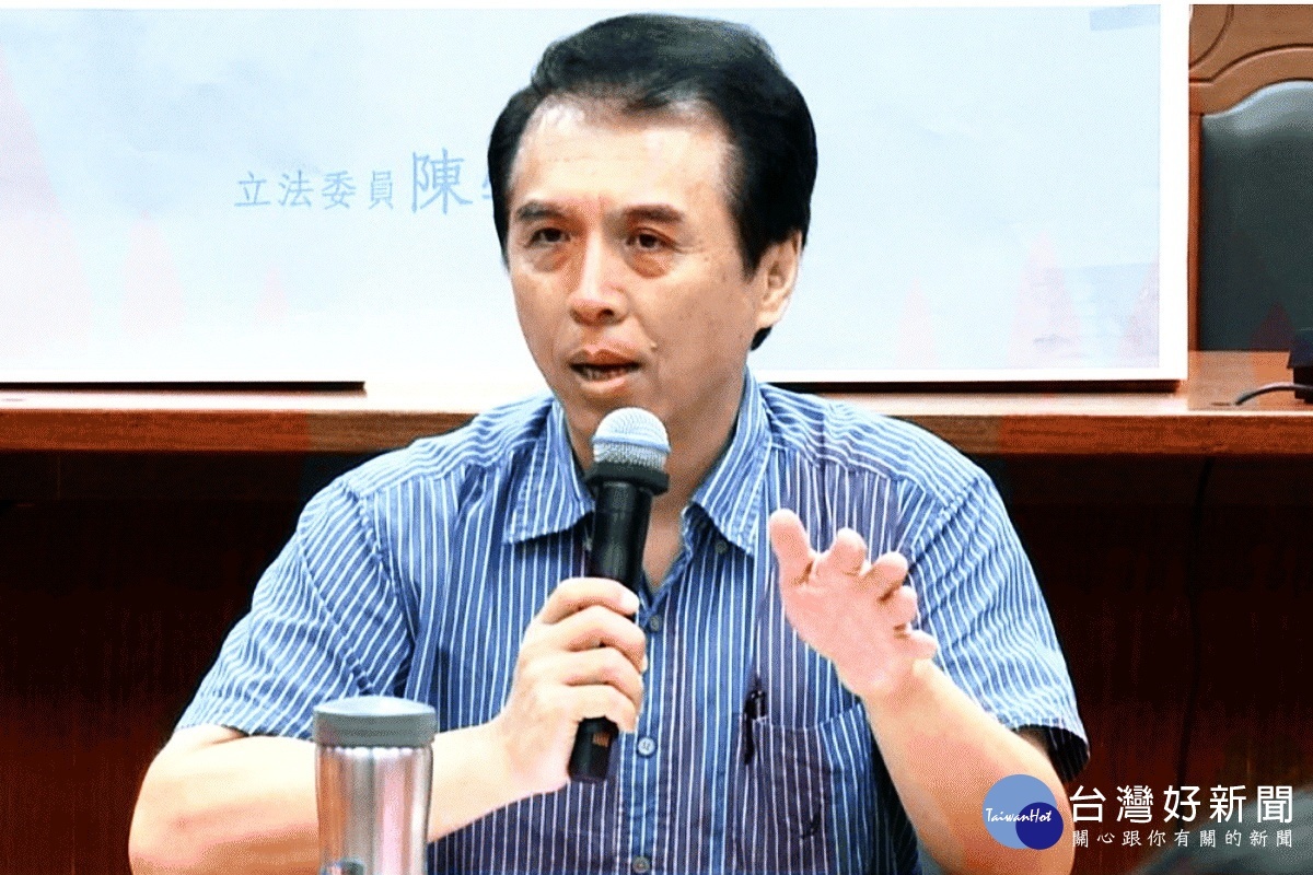 立法委員陳學聖在臉書po文宣布要讓出中壢選區。