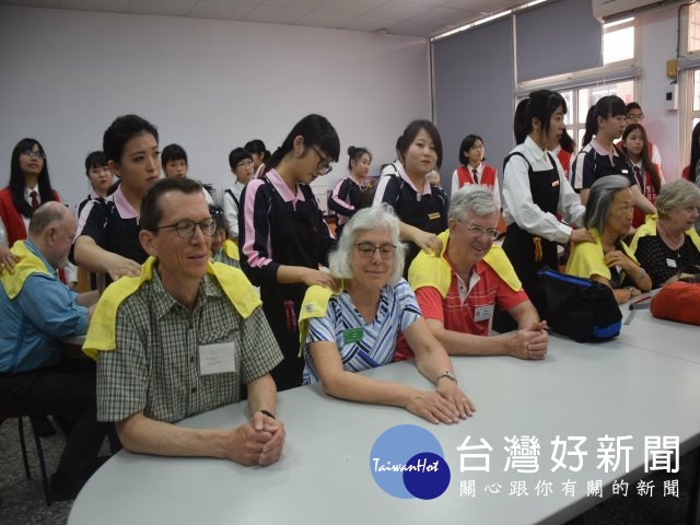 美國國際友誼團訪致用高中　學生英語導覽職教皆受肯定 台灣好新聞 第1張