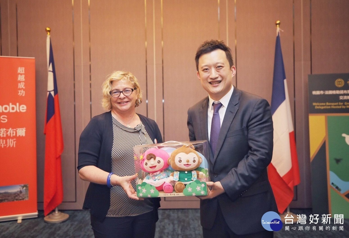 桃園、法國格市締盟滿周年　雙方代表共切蛋糕慶祝 台灣好新聞 第5張