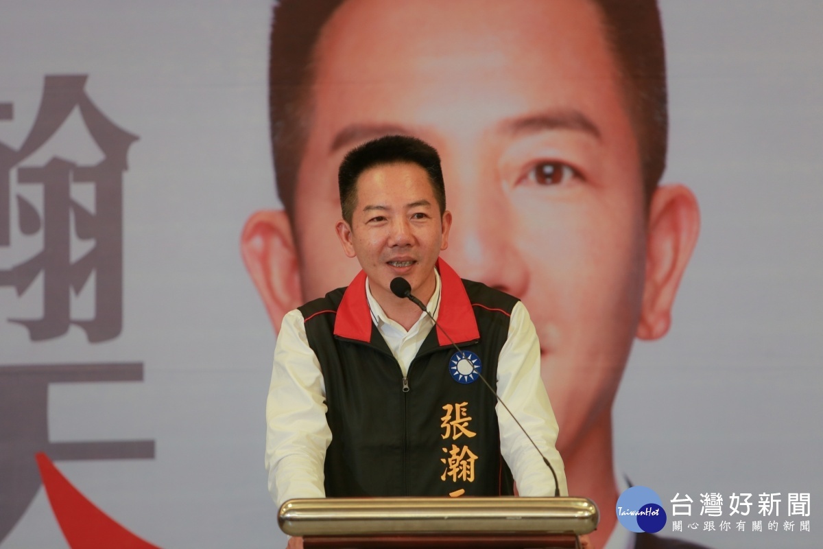 彰化縣議員張翰天宣布投入初選,參選立委。圖/記者鄧富珍攝