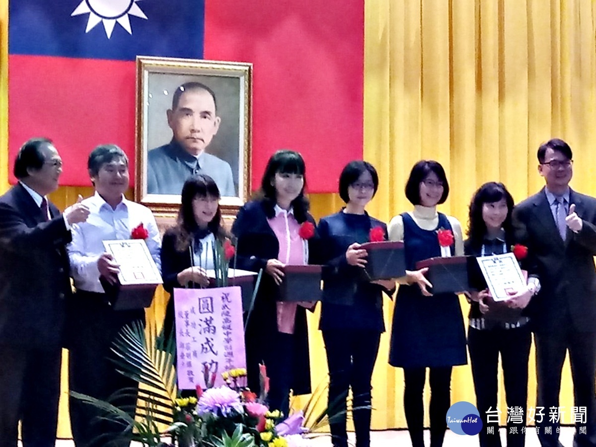 武陵高中慶祝64週年校慶 林煥周細述教學成果表揚13位傑出校友