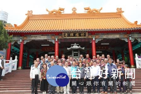 蔡英文總統走訪嘉義，鄉親挺辣台妹連任