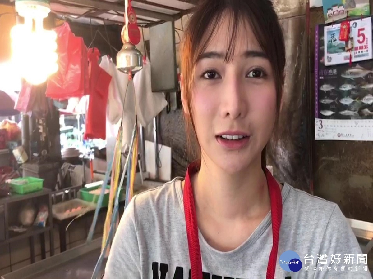 最美魚販「奉命」返鄉幫忙顧攤 獲地方鄉親支持公益代言
