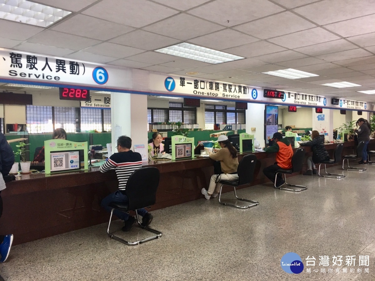汽車主要駕駛人登記制,4月起上路。