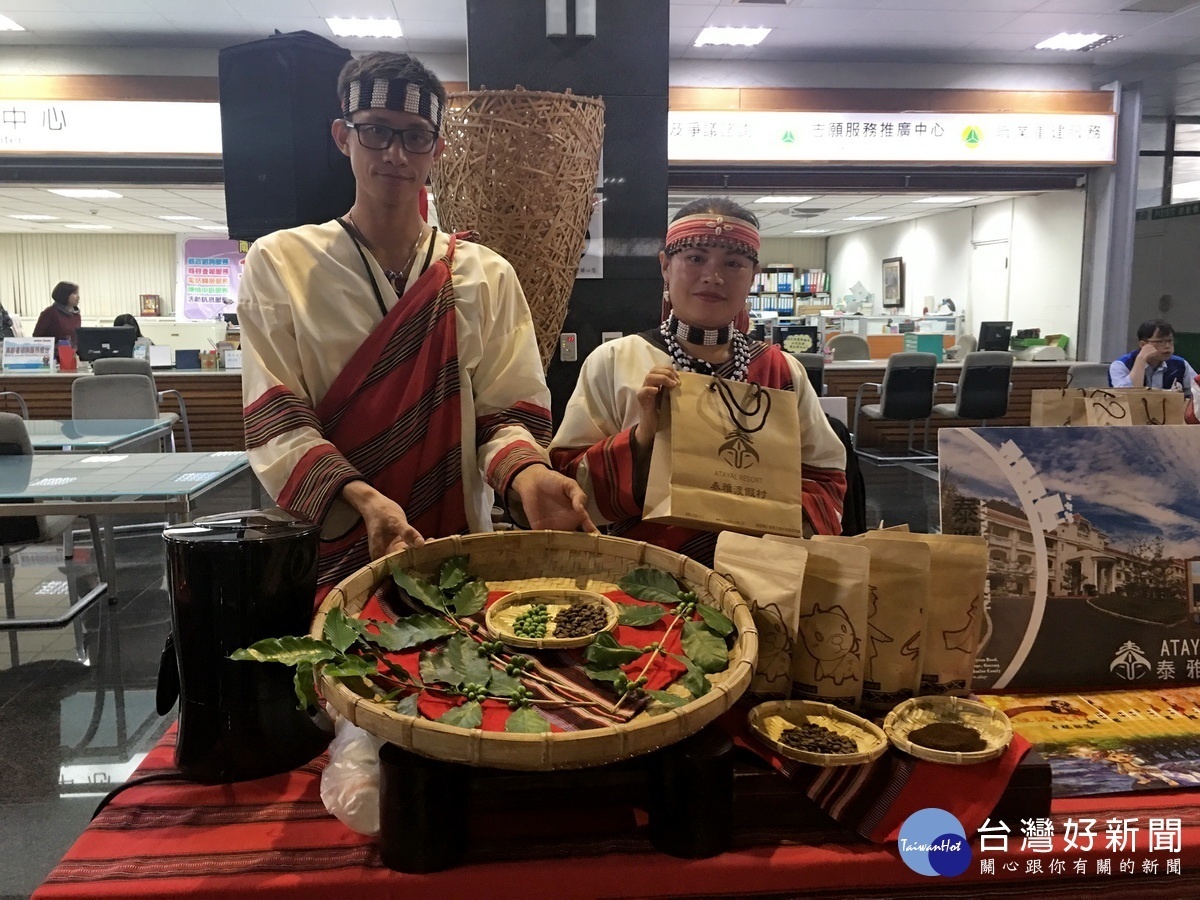 國姓鄉境內有賞螢區還可品咖啡。(記者扶小萍攝)