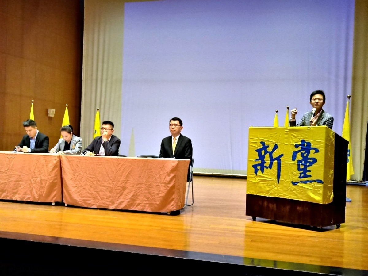 陸委會放話解散新黨 王炳忠聲明以武逼和非新黨主張