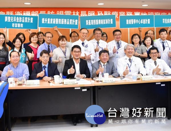 為提昇醫療品質，立委劉建國安排下考察台大雲林醫院，並向衛福部爭取醫學中心建設經費等工程，進而提升雲林醫療水準維護民眾健康。（記者陳昭宗拍攝）