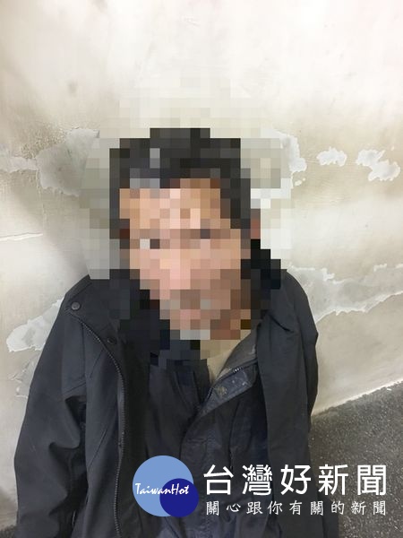 鹿寮所警方獲報協助民眾搭車返家,因落實查詢身分,意外查獲竊盜通緝犯,依法解送歸案。