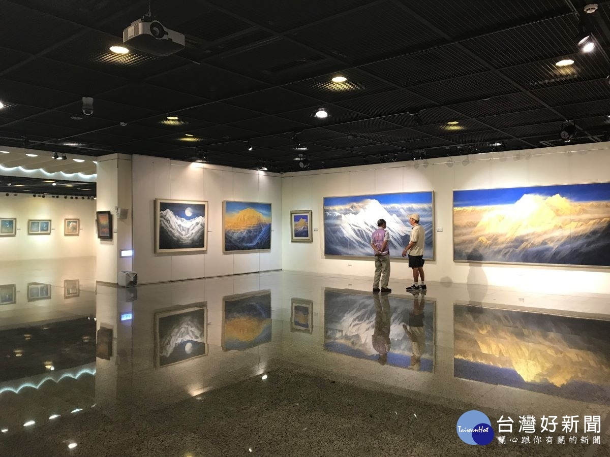 高永隆大師「行旅光譜」膠彩畫,磅礡氣勢。