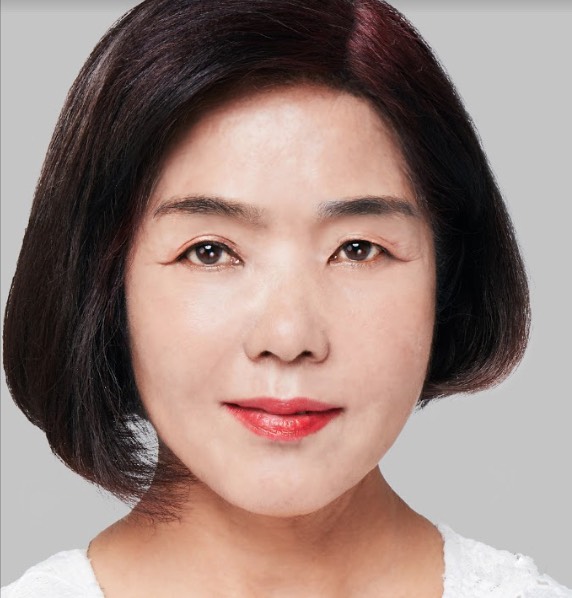 母親節將至,許多媽咪會到醫美診所諮詢,希望能讓精神狀況看起來飽滿有朝氣。(圖/風華整形診所提供)