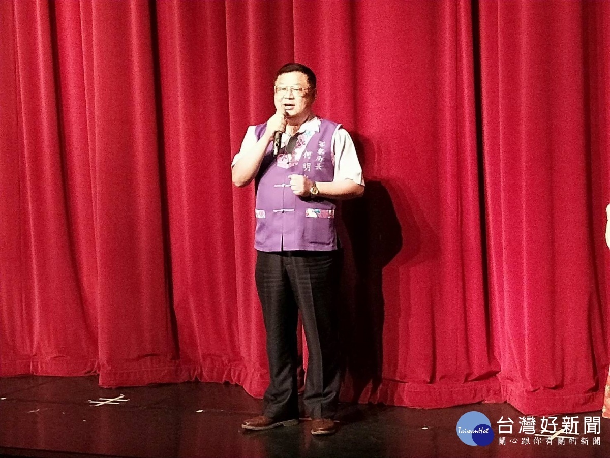 何明光表示,客家局為推廣客語學習生活化,邀請銀河谷音劇團改編經典西遊記的新編劇情,搭配客語演出