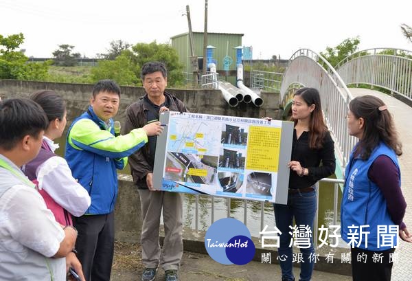 雲縣府回應地方民生需求,充實基礎建設工程,副縣長謝淑亞率隊會勘四湖鄉蔡厝村重劃區農路、口湖鄉頂口湖簡易抽水站等相關設施改善工程。(記者陳昭宗翻攝)