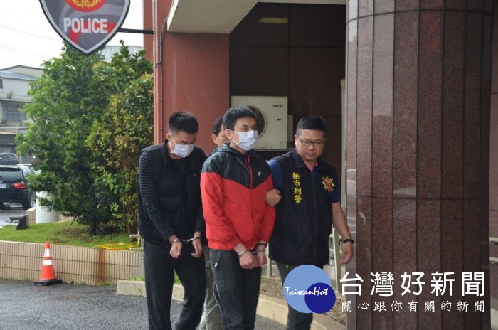 為維護桃園市安居樂業環境,桃警自4月29日起執行掃黑、肅槍專案,並於3日結合擴大臨檢執行「封城除暴專案行動」。