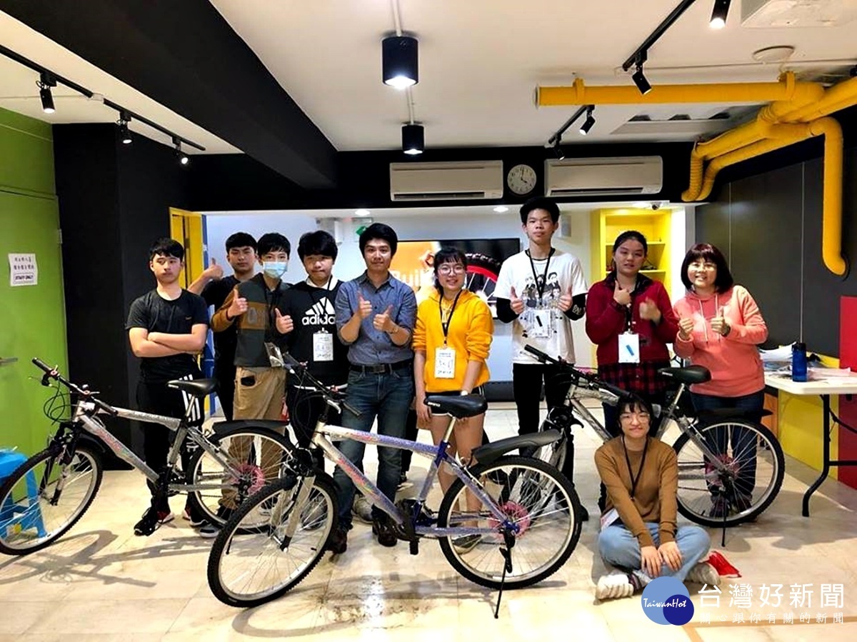 少少物資滿滿愛心 藍天資助台北青角