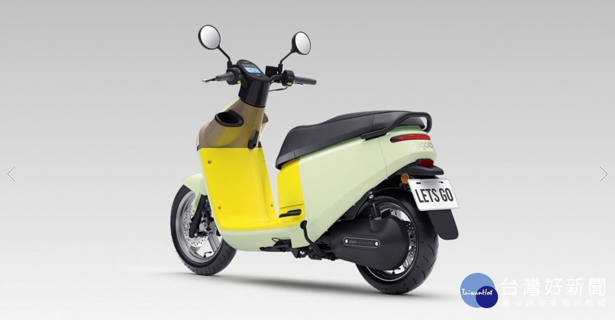 Gogoro推出定位入門等級的電動機車Gogoro 3/ 3 Plus,並訂出空車定價69980元起的價格,企圖拉大競爭對手光陽Kymco、三陽Sym的差距,進一步稱霸台灣的電動機車銷售市場。(圖/Gogoro)