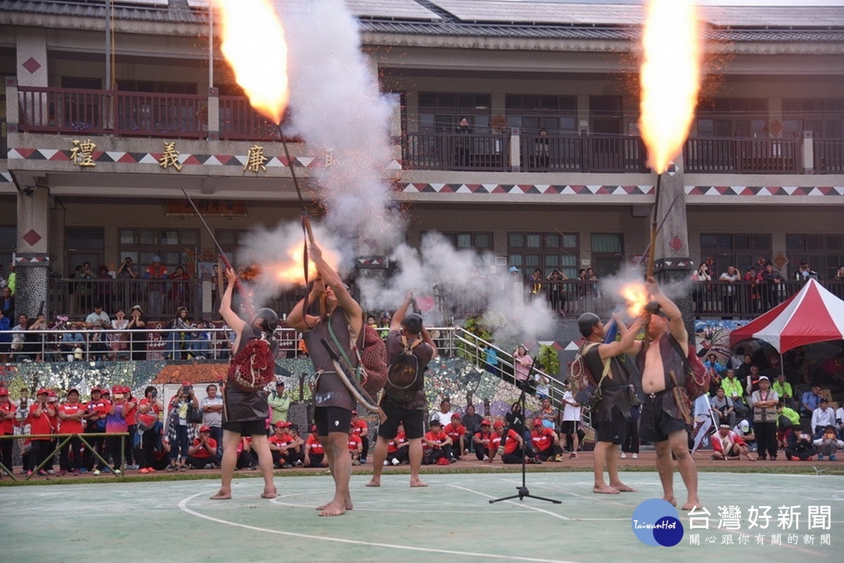 選手展演。