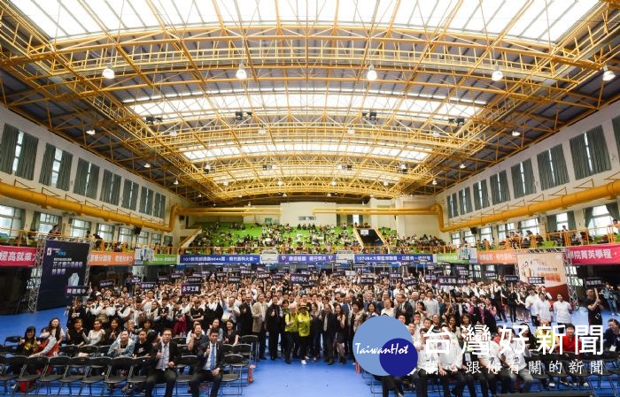 「2019健行好棒盃餐旅技能全國公開賽」已是第七屆舉辦，吸引超過百校、千人報名參加