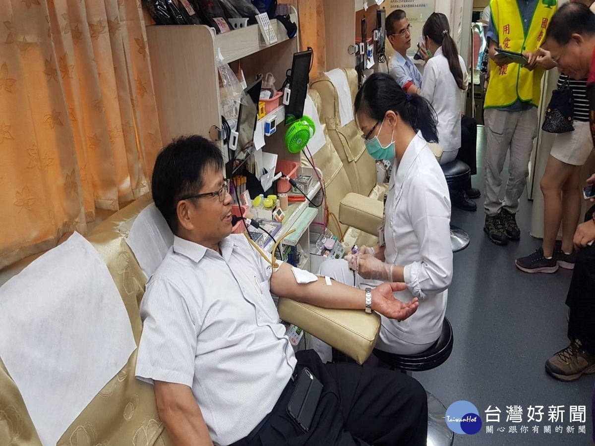 台電彰化挽袖捐熱血 同仁發輝愛心齊響應