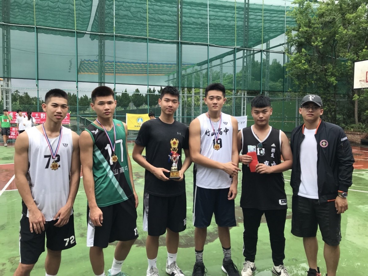 高中組冠軍為「竹高田徑隊」，獲得集集體育會頒發獎狀、獎金、獎盃鼓勵。
