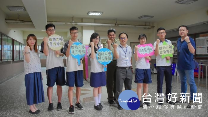 108學年度軍校正期班甄選放榜,桃市私立育達高中有五人上榜。
