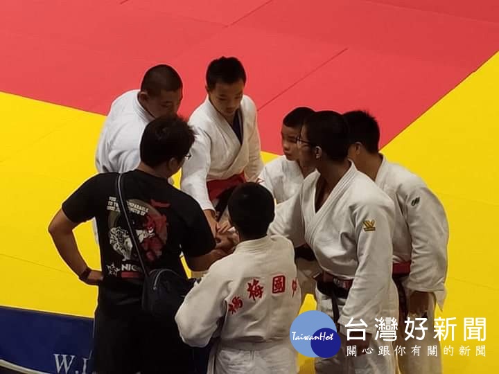 全國柔道錦標賽表現優異，楊梅國中獲男團體三連冠​。