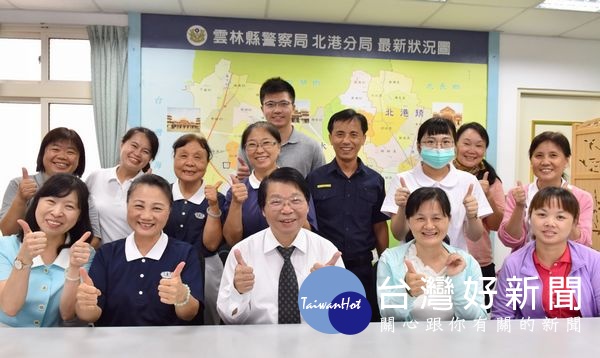 慈濟基金會與北港媽祖醫院醫檢團隊,前往北港警分局替第一線員警的健康把關,有效提升保衛鄉親的正能量。(記者陳昭宗拍攝)