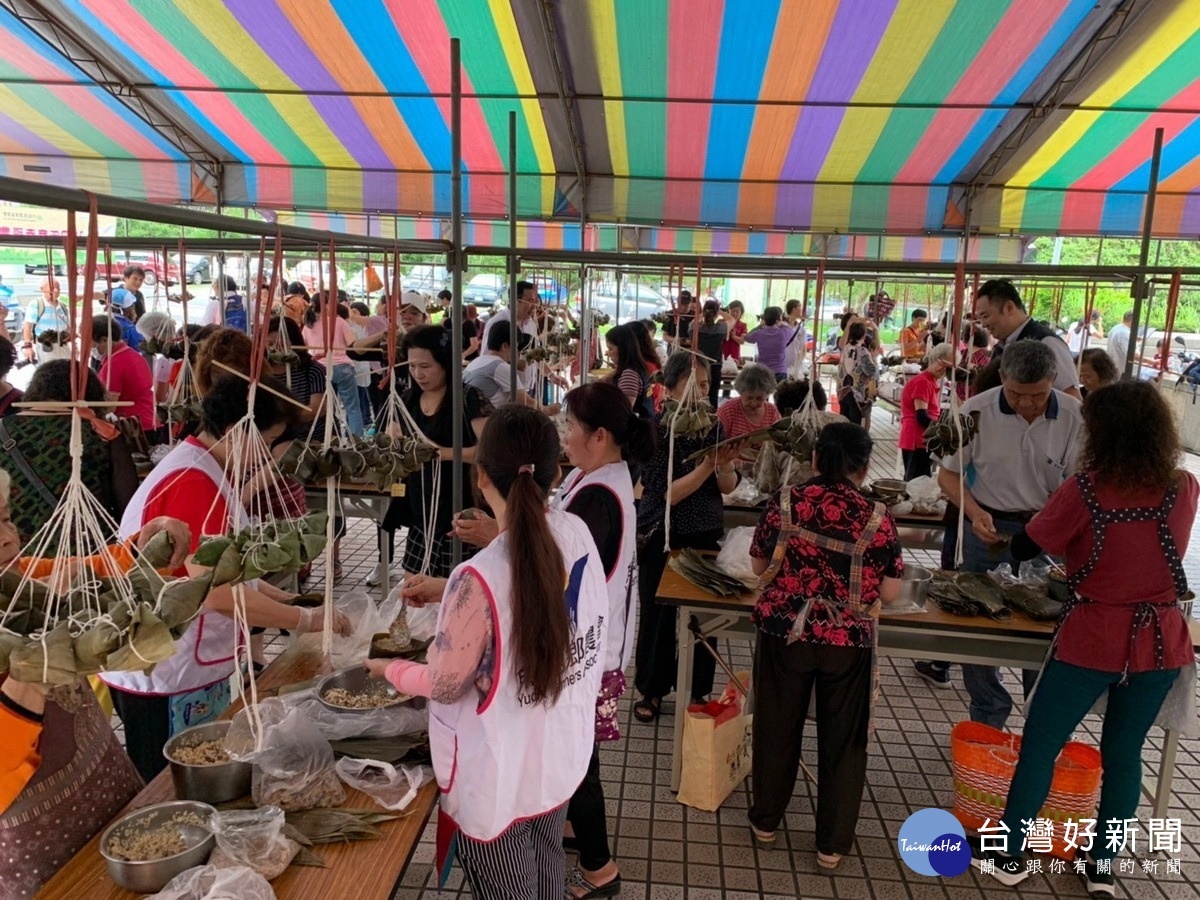 魚池鄉農會幸福農村推動計畫，4日舉辦端午節包粽子活動。