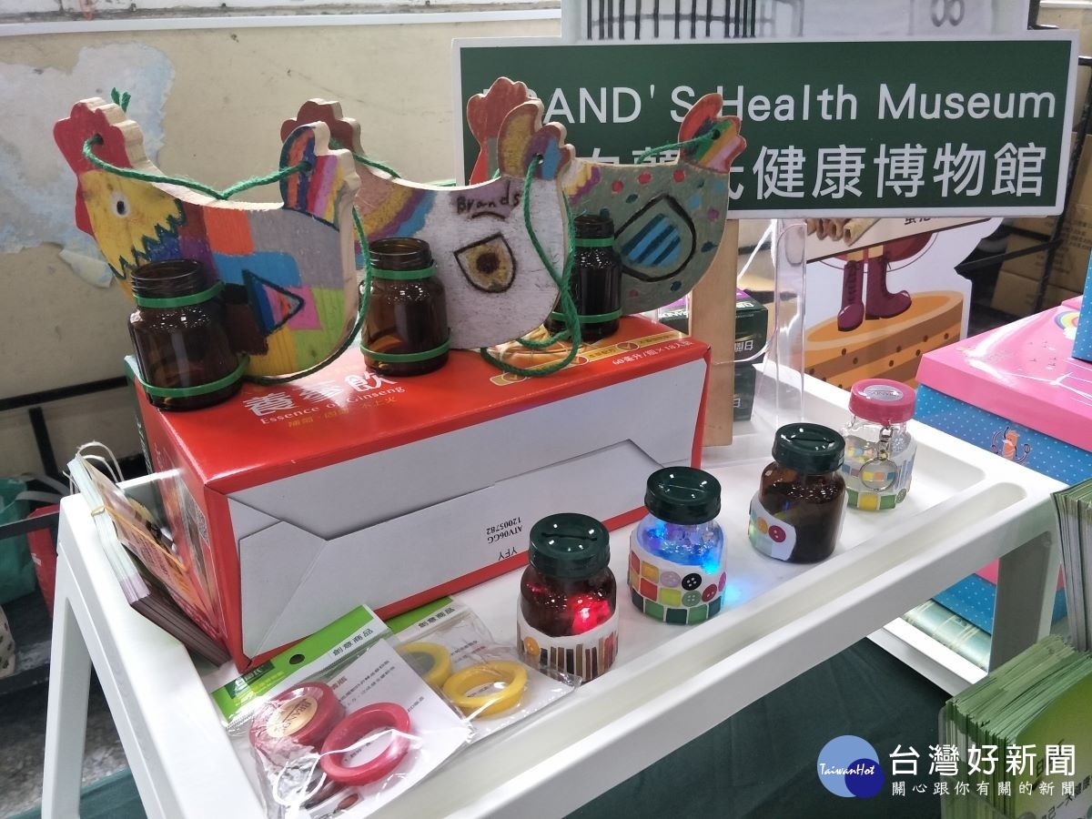 縣長王惠美餐與嬉遊彰化蓋有趣系列活動與學童快樂互動並鼓勵學童參與暑假正當休閒活動。圖/記者鄧富珍攝