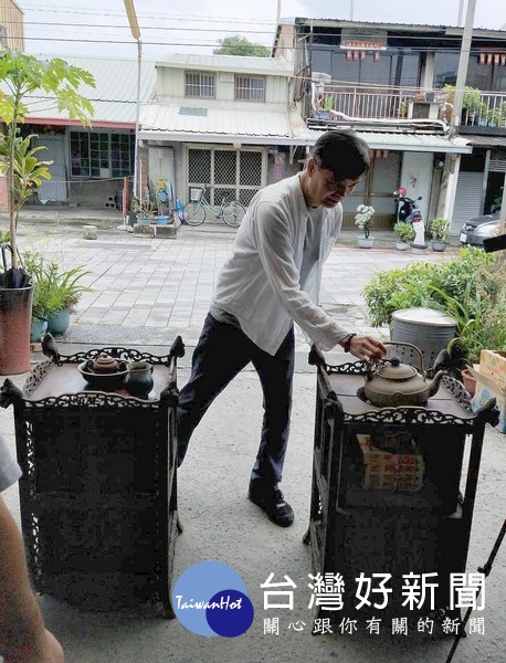 北港百年藝陣金聲順開路鼓保存許多經審查登錄的古物，而百年歷史的茶擔重新回歸，更為古物保存留下佳話。