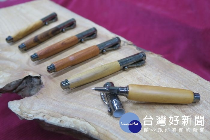 桃園市目前有9處「修惜站」,專門將廢棄物改造為精緻實用的環保家具,相當受到民眾喜愛。