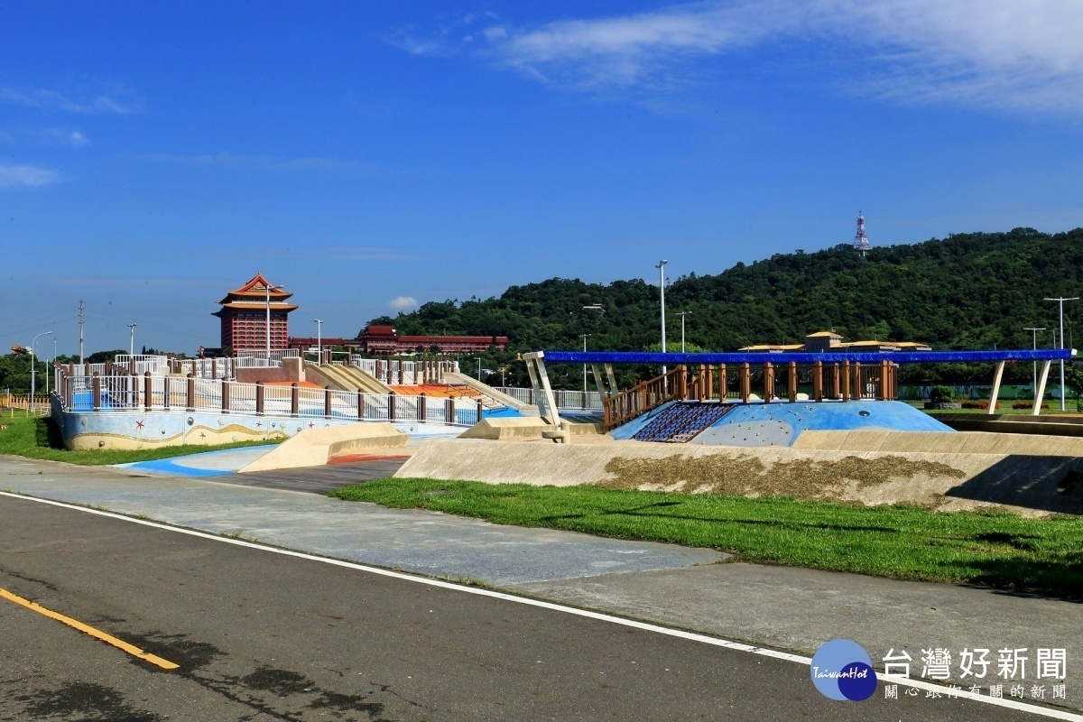 大佳河濱公園玩水、玩沙、玩遊戲場一次滿足(圖/台北市水利處提供)