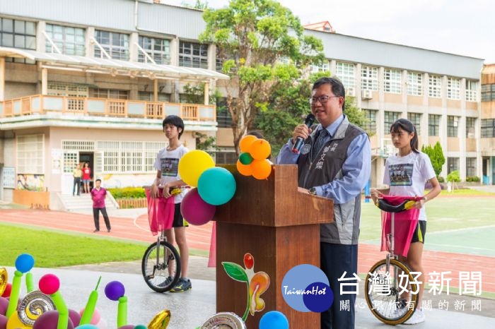 市長致詞表示，獨輪車親子營開訓，培養高度專注力和情緒管理能力