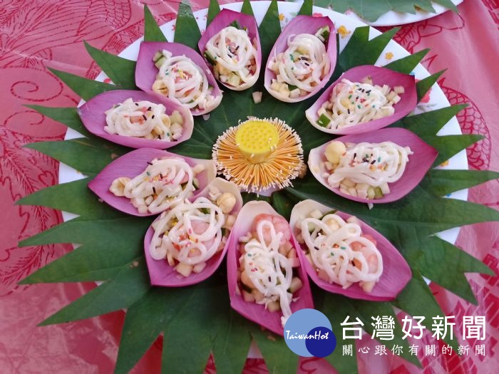 蓮花園休閒農業區發展協會策畫『蓮香廚藝　美食饗宴』，邀請您來觀音賞蓮、品蓮、大啖蓮花餐。