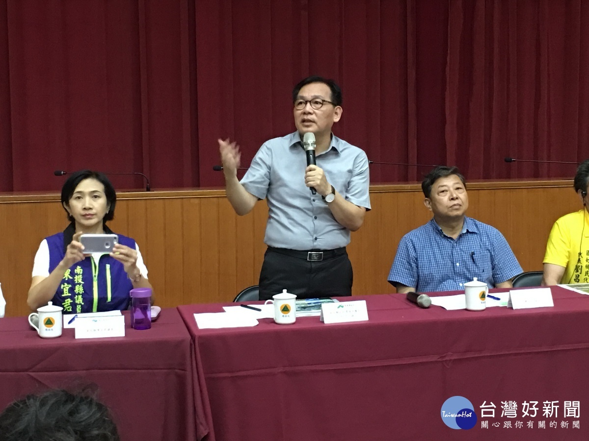 方信雄同意禁止工廠再進原料。(記者扶小萍攝)