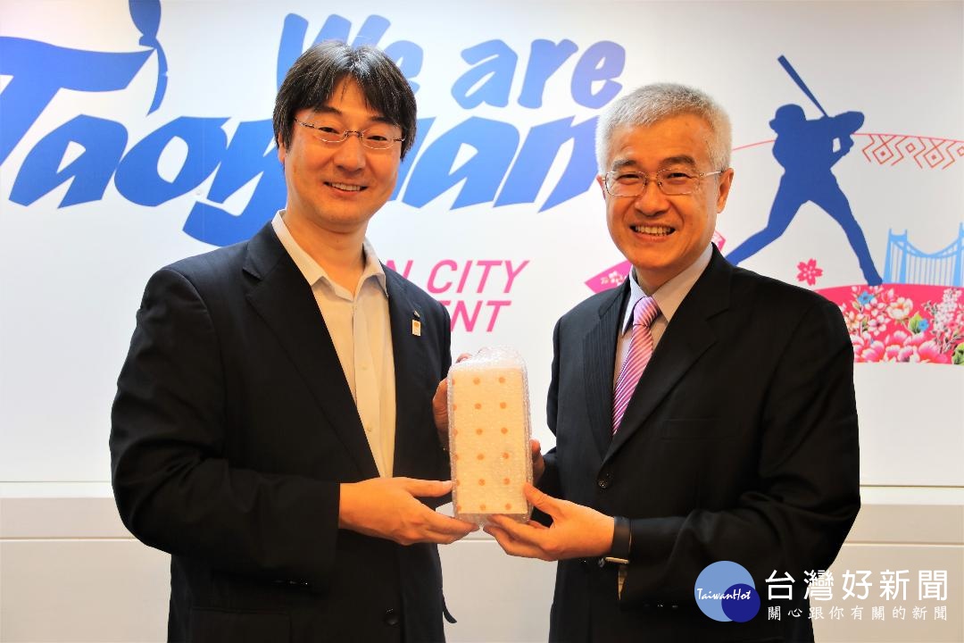 桃園與宮崎在2017簽署友好城市協定,過去雙方在教育、文化、體育和吉祥物進行交流。