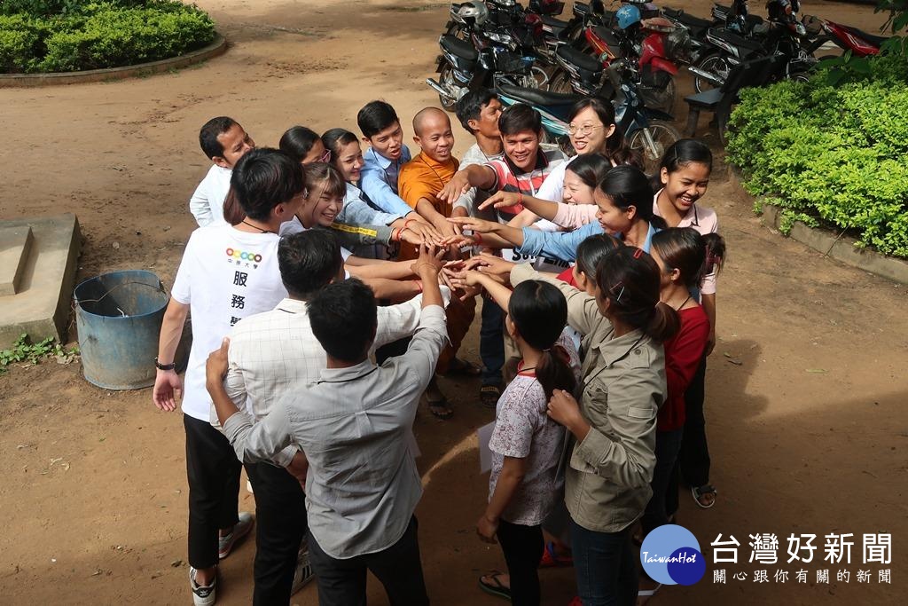 中原大學秉持全人教育理念推動海外服務學習,這群大學生讓世界看見不一樣的台灣、用愛心為台灣做外交!
